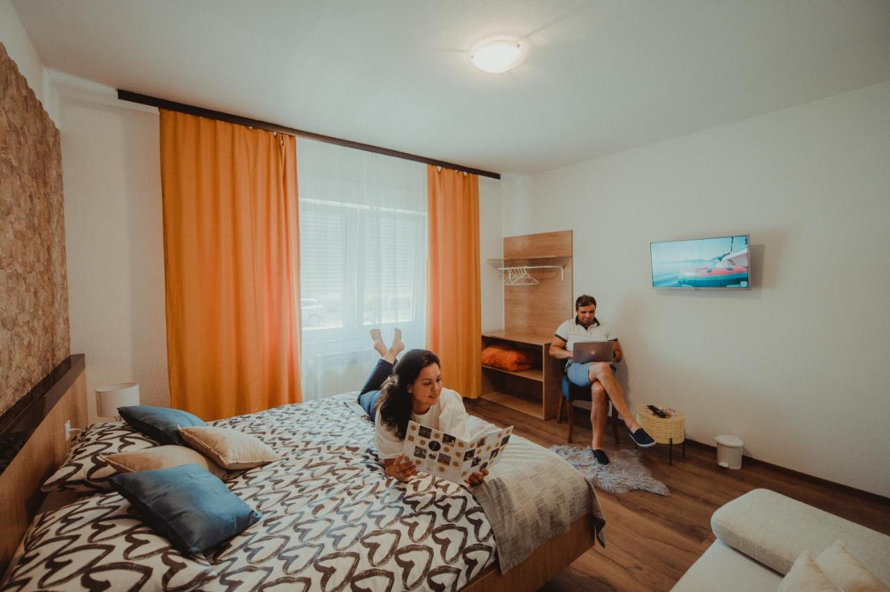 Apartman Lovric Ðakovo Exterior foto