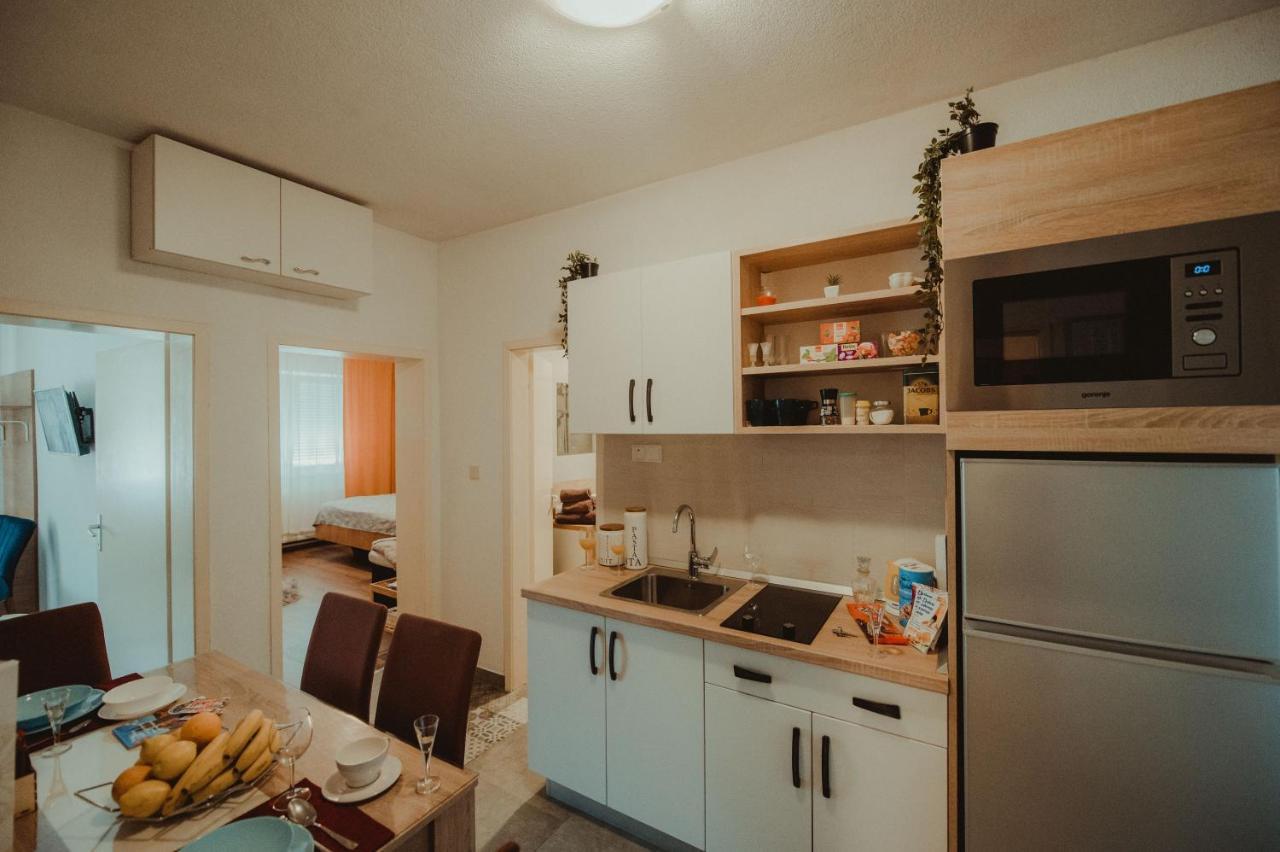 Apartman Lovric Ðakovo Exterior foto
